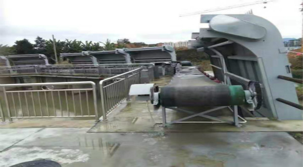 螺旋式格柵機構造及使用方法介紹-污水處理設備-樂中環(huán)保